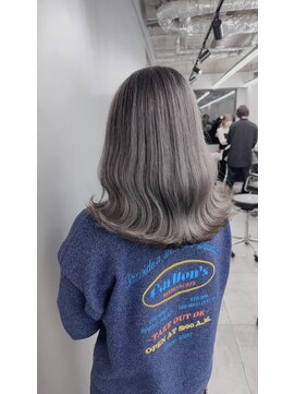 サイ アオヤマ(sai AOYAMA) シルバーグレージュ