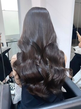 アンキシム(AHNKISM) 韓国レイヤーカットミディアムストレートベージュ堀江