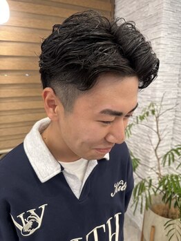 シー バイリリア メンズサロン(siie by LILIA.)の写真/【堺駅徒歩10分/ザビエル公園前】男の魅力を最大限に引き出す、ビジネスマンに人気の爽やかヘアスタイル◎