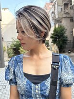 ヌエン 渋谷(NU/EN)&nbsp;秋のトレンド外国人風バレイヤージュとハンサムショートの大人