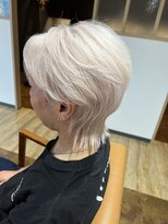 アンソメット 筑後店(UN SOMMET)&nbsp;メンズホワイトカラー　ウルフ　センターパート