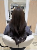 オリーブベージュ