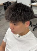 ツイストスパイラル/スパイラルパーマ/メンズ/マッシュ/眉毛