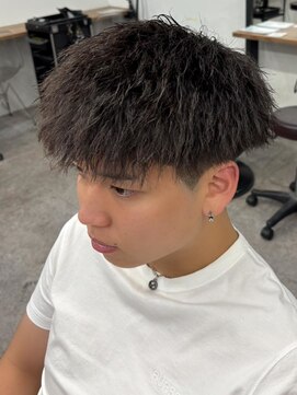 エルマーク 京都駅前(L-MARK) ツイストスパイラル/スパイラルパーマ/メンズ/マッシュ/眉毛