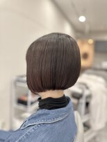 ニア(NiA) 前下がりボブ