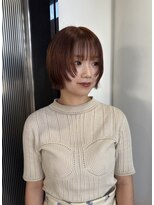 エイチ(811)&nbsp;アンブレラカラー外ハネボブウルフボブグラデーションカラー50代