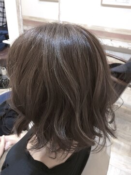 ティアラ 桜木町(TIARA) お客様style☆アッシュグレーandシークレットハイライトby西山