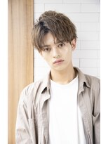 小久保styleシルバーグレーグレイアッシュツーブロック刈り上げ