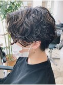 スパイラルパーマ/センターパート/サイドパート/韓国マッシュ