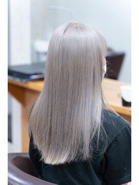 リリス(Ryllis) ホワイトシルバー　艶髪ロング