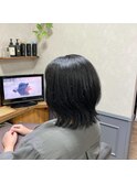 黒髪くびれミディアム艶髪ひし形ナチュラル【カミケン清明店】