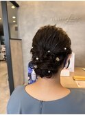 お呼ばれヘア　まとめ髪　シニヨン　ミディアムロング