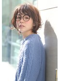 ナチュラルイヤリングカラーショートボブ