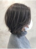 レイヤーボブ/グレージュ/前髪なしショート＠20代/30代