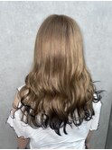 ブリーチ１回～ミルクティーベージュ×裾カラー♪