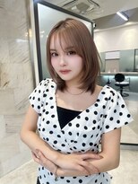 リリー(Lilley) 【hiyori】レイヤーでスッキリミディアムヘア