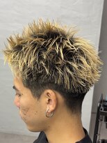 ゼストプール(ZEST POOL) 伸びかけの黒が逆に良い金黒スパイキー