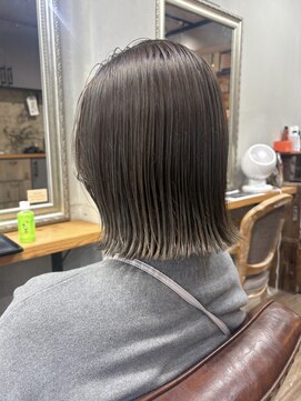 カーキアッシュベージュ