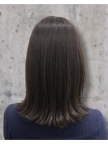 カットワークススリックバイフェローズ(CUT WORKS SLICK by fellows)&nbsp;外ハネミディ×透明感ダークカラー