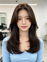 エイチ ウルフカット 大阪梅田(811)&nbsp;アンブレラカラー外ハネボブウルフボブグラデーションカラー50代