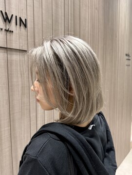 フリーダムガーデン 岡山駅前店(freedom garden) 10代20代30代上品な派手髪微シャドールーツ&ボブレイヤー