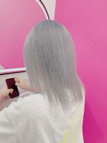 ロサ ファイブヘアー(Rosa..5Hair) ホワイトシルバー