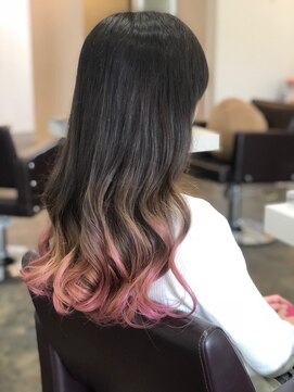 アリア トータルビューティー(Aria total beauty) グレージュ×ピンクグラデーション