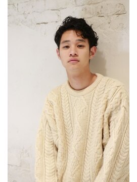 ネオリーブエクラ 上野御徒町店(Neolive eclat) ツーブロック刈り上げマッシュツイスパパーマ似合わせカット黒髪