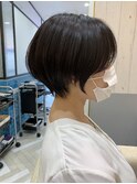 大人かわいい美人くびれショートボブ　新宿