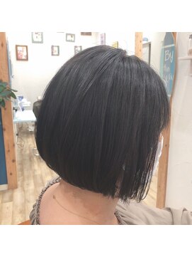 アットホーム(@HOME) 前下がりボブ