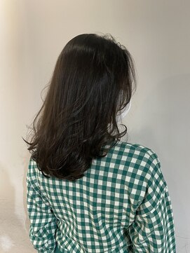 リバレッジ 白金(Leverage) フェイスレイヤー透明感カラー