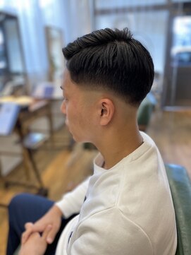 アンダーバーホワイトモデ 河内長野(_WHITE mode) ☆ フェードカット ローフェードスタイル