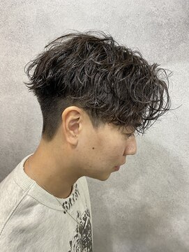 エイル 北堀江(Eir) 【前下がり波巻きパーマ】