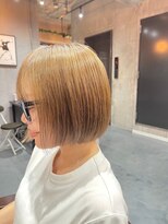 ハウル(Howl)&nbsp;#髪質改善#ケアブリーチ#ミルクティー#ベージュ#切りっぱなし