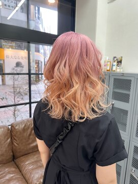 ブレス(bless) ピンク×ベージュのルーツカラー