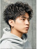 スパイキーショートパーマビジネスヘアメンズパーマ刈り上げ