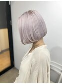 ホワイトグレージュケアブリーチダブルカラー丸みボブハイトーン