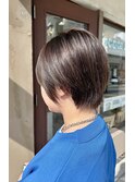 丸みショート/ショートボブ/耳掛けショート/前髪あり
