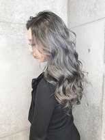 アンダーバーホワイト 泉佐野店(_WHITE)&nbsp;☆ ハイライトカラー　ケアブリーチ　ダブルカラー　イルミナ