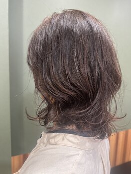 ヘアー マミー(ヘアー mommy)の写真/ご自宅でもサロンの仕上がりが再現しやすいデジタルパーマ☆ゆるふわパーマで大人の女性を演出♪