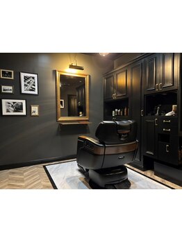 JR幕張駅北口徒歩１分◎半個室の英國風クラシックモダン空間でcut＆relax！あなたの理想を形に◎