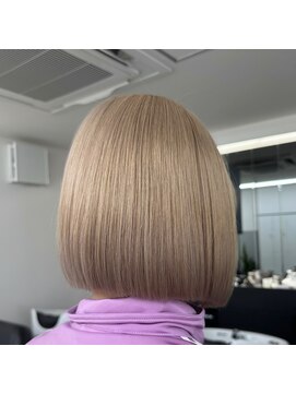エトワール(ETOILE) 神戸三ノ宮くすみミルクティーベージュブリーチハイトーンボブ