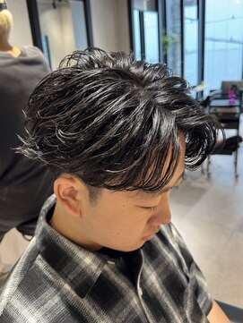 エデアンルクラ 下通(EDEAN Leclat) 熊本メンズパーマ センターパート ニュアンスパーマ MEN'S HAIR
