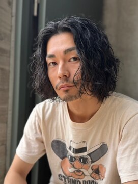 オルト(Altn) 大人の波巻きスパイラルパーマミディアムロングメンズカットヘア