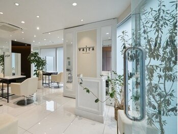 バサラ(vajra)の写真/居心地の良いお洒落な空間でトレンド×似合わせstyleを叶えます♪髪質、ヘアスタイルのお悩みを解決します!