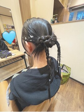 グリ(GURI) 〈guri〉カチモリツインテールアレンジ☆お祭り・ダンス☆