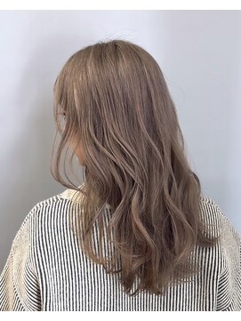 AGATA hair 西風新都店 柔らかミルクティベージュ