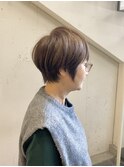 40代50代60代抜け感ショートレイヤーミルクティベージュ