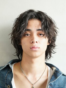 フィフスジングウマエ 原宿(fifth JINGUMAE) 原宿センターパートツイストスパイラルパーマ強めシャドウパーマ