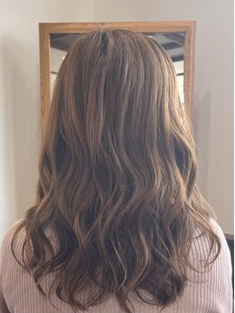かんざしの写真/ナチュラルなカジュアルヘアで抜け感のある褒められ髪に◎トレンドを押さえた大人女性が集うサロン＊